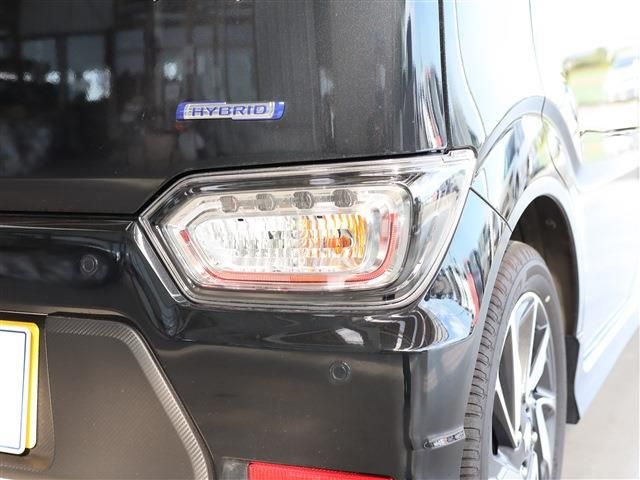 Suzuki WAGON R 2022-10 18945-8
