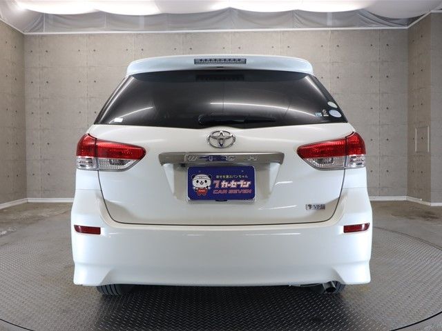 Toyota WISH 2011-02 14136-23