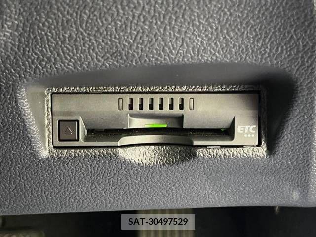 Toyota PRIUS 2017-07 393402-5