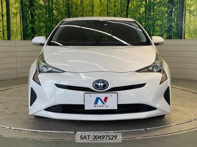 Toyota PRIUS 2017-07 393402-14