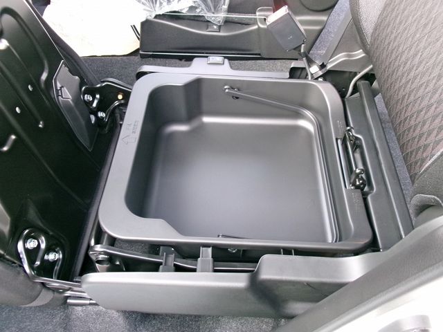 Suzuki SOLIO BANDIT 2023-01 3566-18