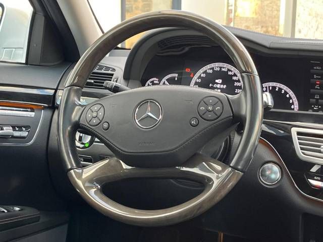 Mercedes Benz S-CLASS 2012-12 186164-10