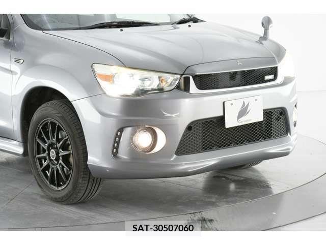 Mitsubishi RVR 2012-03 388552-5