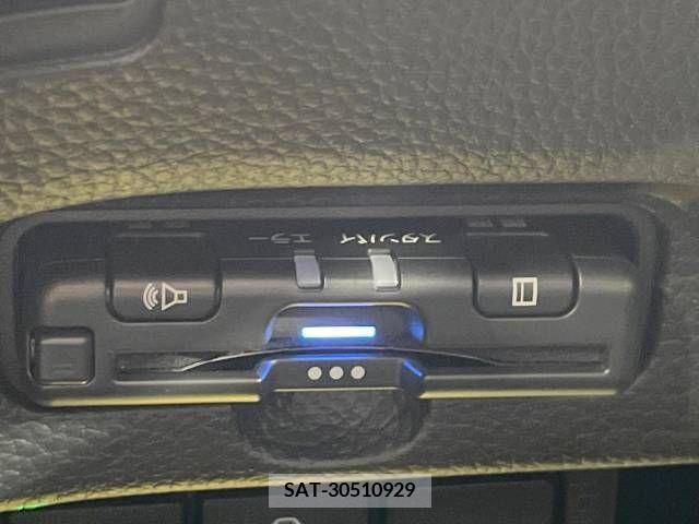 Honda N BOX CUSTOM 2022-07 345213-8