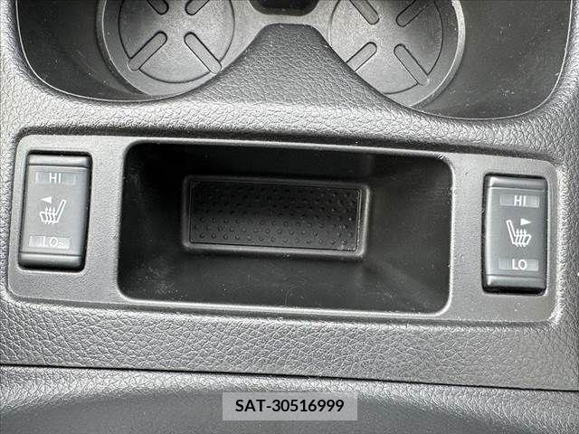 Nissan X-TRAIL 2014-03 381408-25