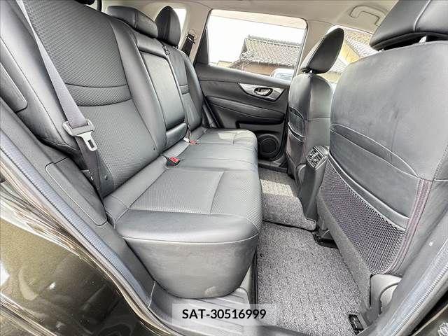 Nissan X-TRAIL 2014-03 381408-17