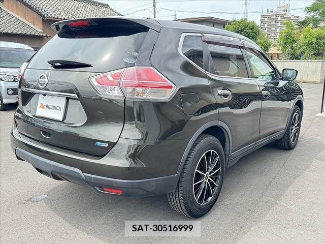 Nissan X-TRAIL 2014-03 381408-14