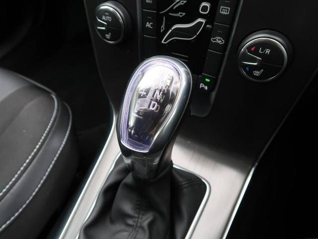 Volvo V40 2013-05 186783-17