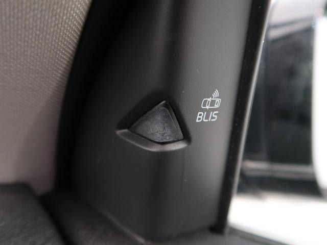 Volvo V40 2013-05 186783-5