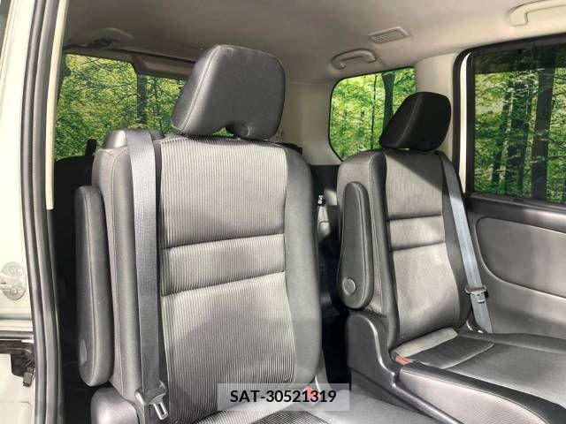 Nissan SERENA 2021-05 210947-8