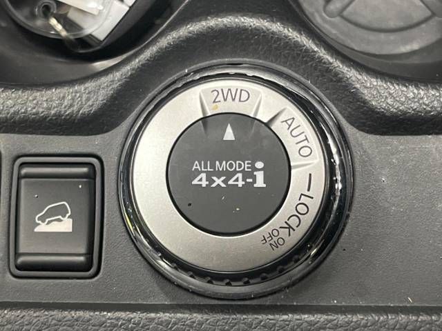 Nissan X-TRAIL 2016-03 184526-2