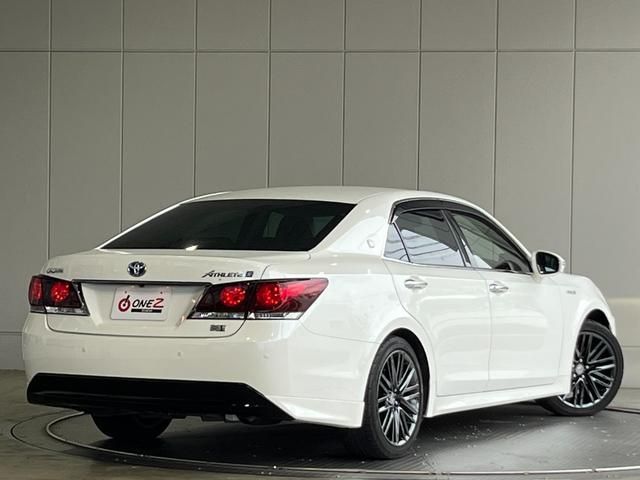 Toyota CROWN SEDAN 2015-12 184683-1