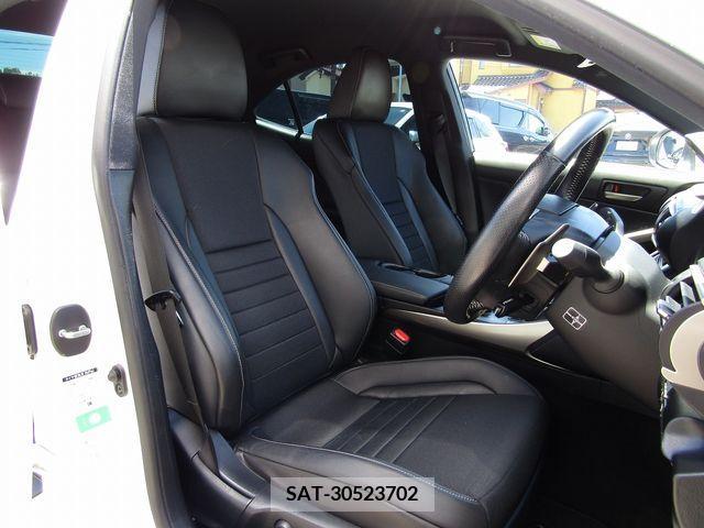 Lexus IS 2017-01 275509-8