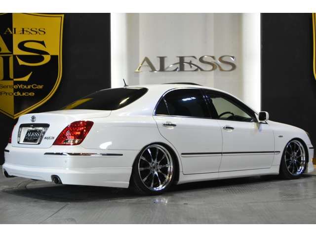 Toyota CROWN MAJESTA 2006-10 189505-2