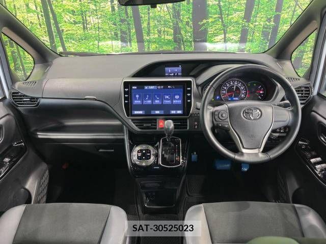 Toyota NOAH 2019-09 392815-1