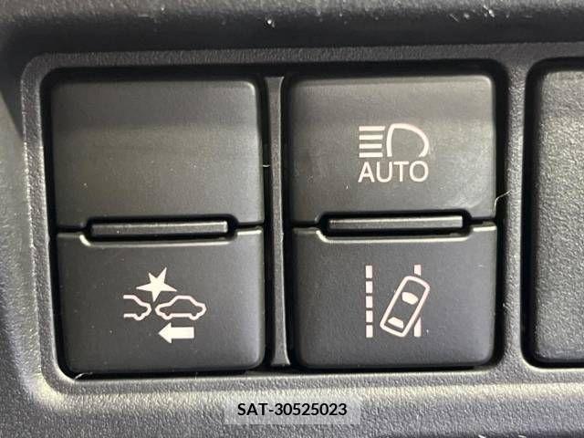 Toyota NOAH 2019-09 392815-4