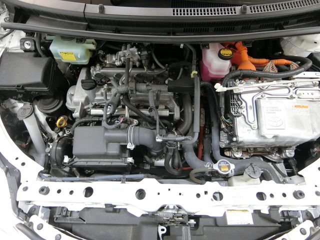 Toyota AQUA 2016-08 8008-17
