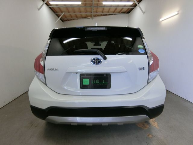 Toyota AQUA 2016-08 8008-8