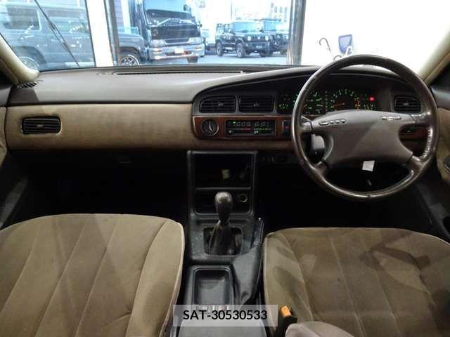 Nissan LAUREL 1991-03 331299-7
