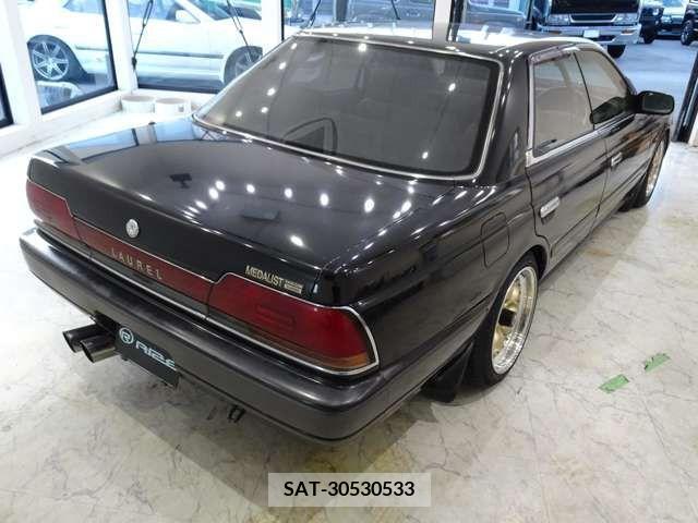 Nissan LAUREL 1991-03 331299-14