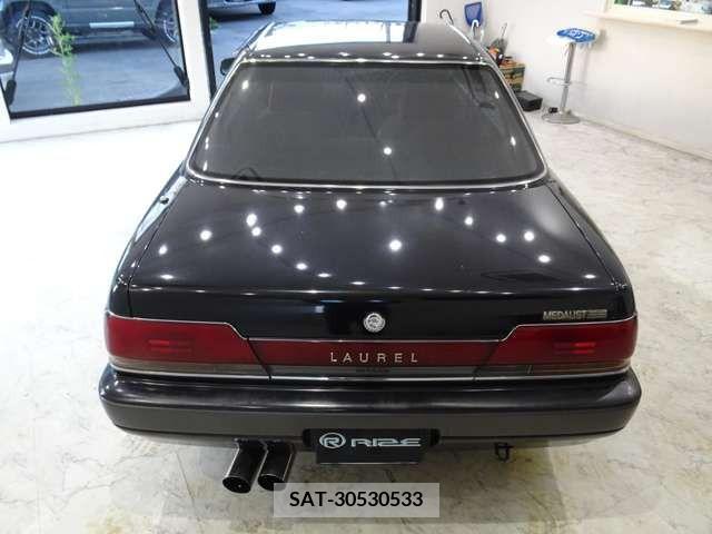 Nissan LAUREL 1991-03 331299-18