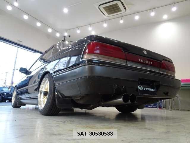 Nissan LAUREL 1991-03 331299-17
