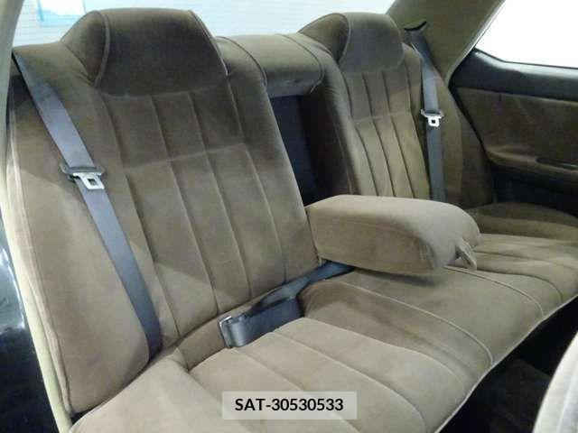 Nissan LAUREL 1991-03 331299-9