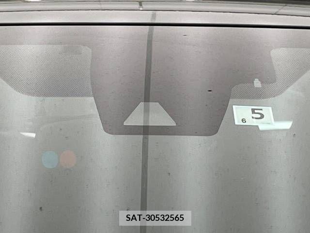 Toyota C-HR 2017-05 295004-2