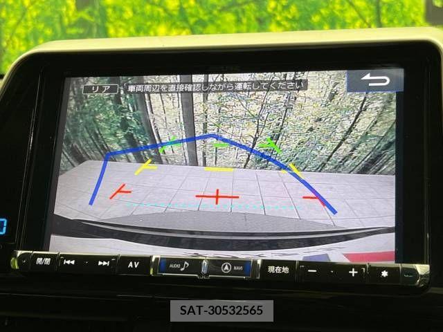 Toyota C-HR 2017-05 295004-5