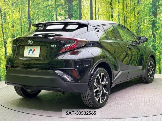 Toyota C-HR 2017-05 295004-17