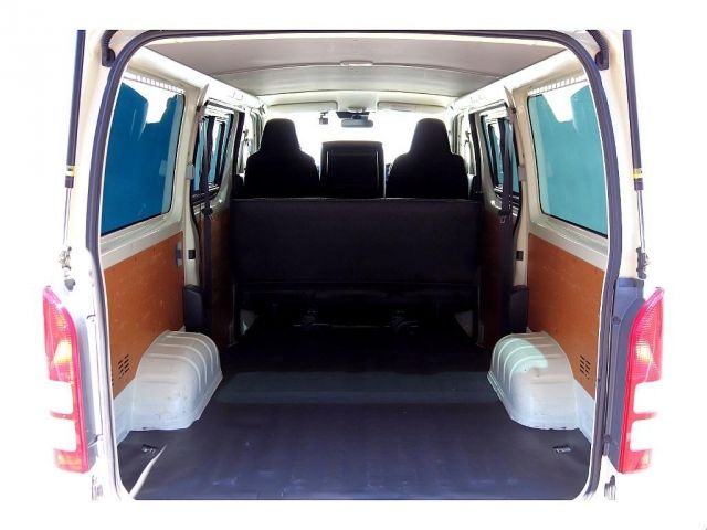 Toyota REGIUSACE VAN 2018-01 13962-3
