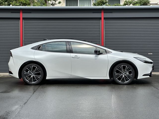Toyota PRIUS 2023-06 6700-27