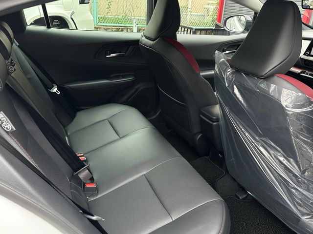 Toyota PRIUS 2023-06 6700-18