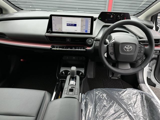 Toyota PRIUS 2023-06 6700-1