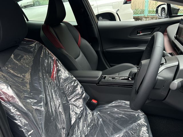 Toyota PRIUS 2023-06 6700-7