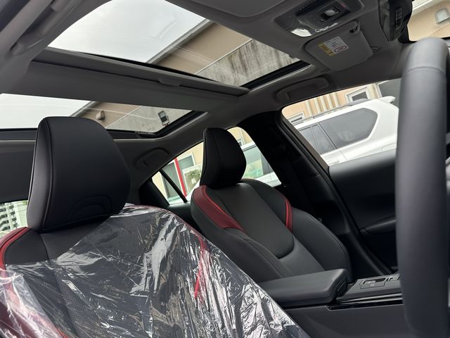 Toyota PRIUS 2023-06 6700-3