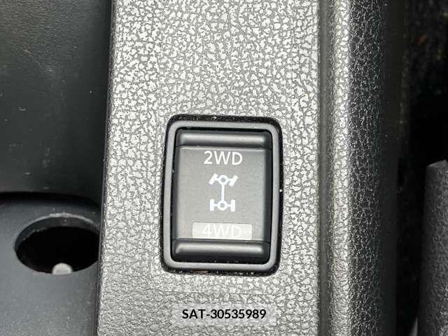 Nissan NOTE 2017-03 346814-12
