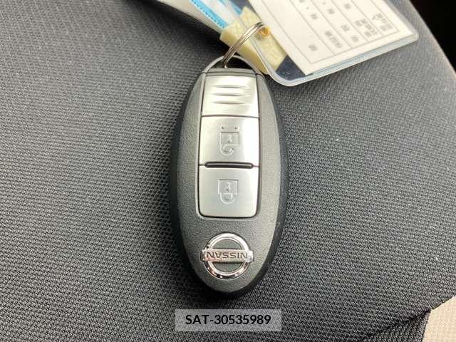 Nissan NOTE 2017-03 346814-18