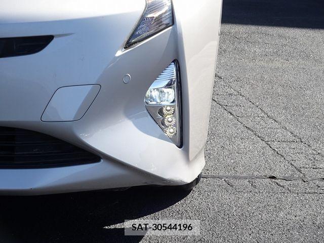 Toyota PRIUS 2017-07 209955-9