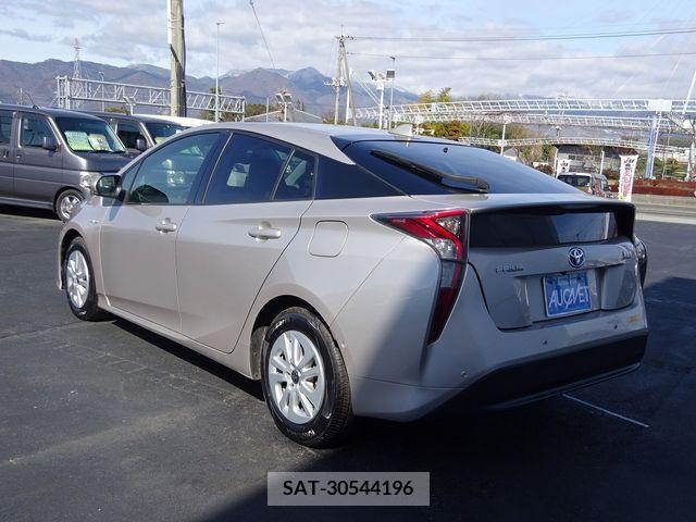 Toyota PRIUS 2017-07 209955-5