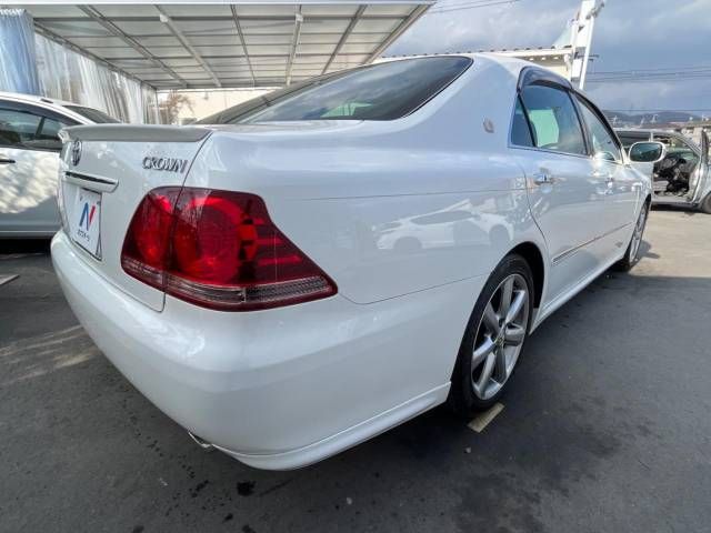 Toyota CROWN SEDAN 2006-06 196756-16
