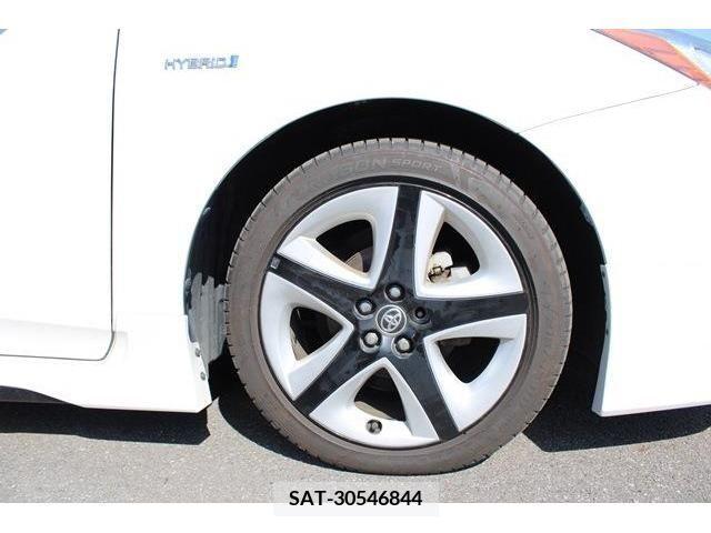 Toyota PRIUS 2016-07 298207-11