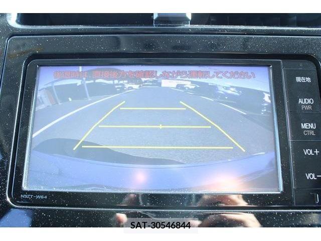 Toyota PRIUS 2016-07 298207-3