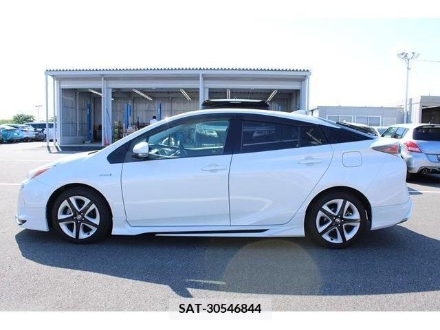 Toyota PRIUS 2016-07 298207-8