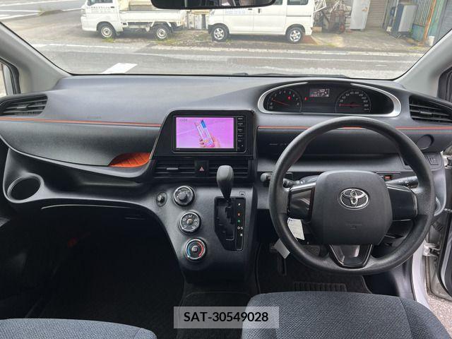 Toyota SIENTA 2015-10 298374-2