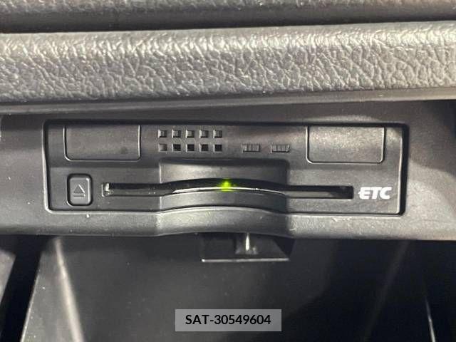 Toyota VOXY 2010-08 370323-5