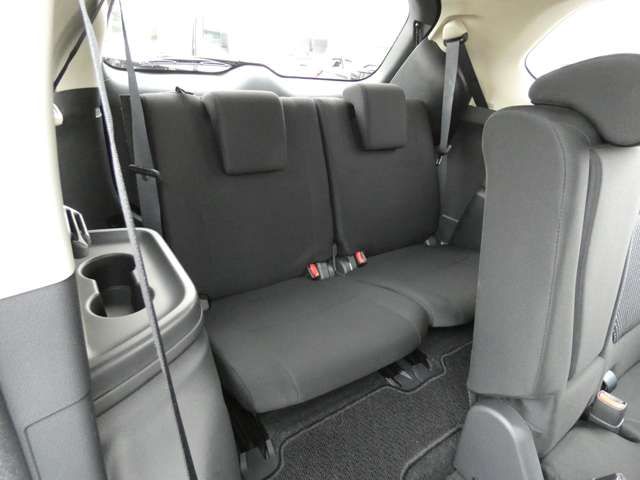 Mitsubishi OUTLANDER 2015-10 196732-7
