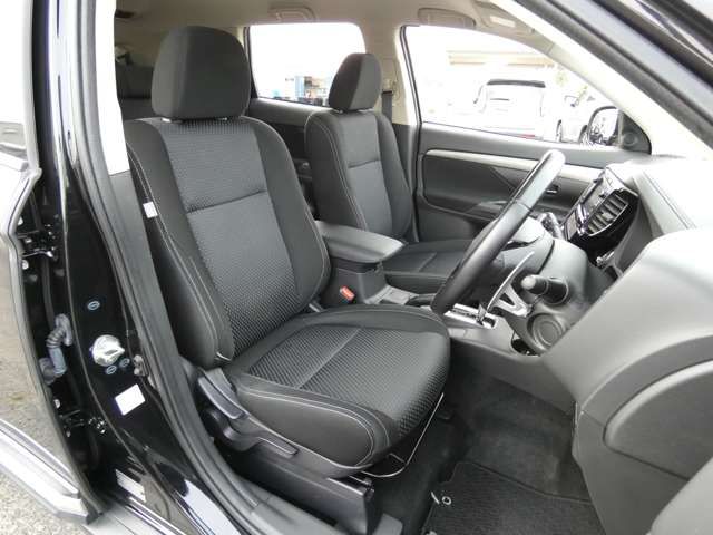 Mitsubishi OUTLANDER 2015-10 196732-5