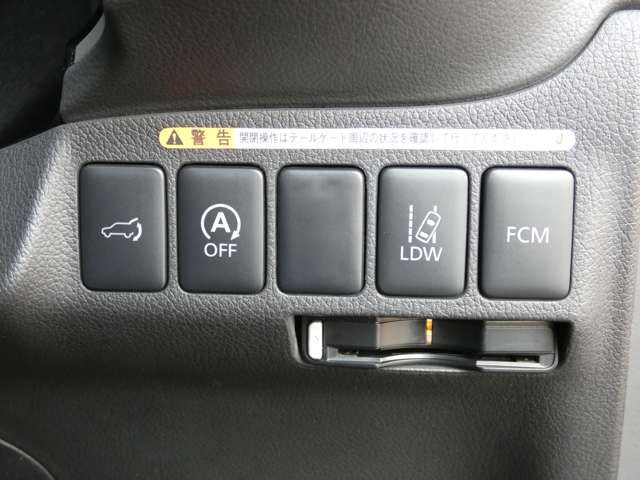 Mitsubishi OUTLANDER 2015-10 196732-14