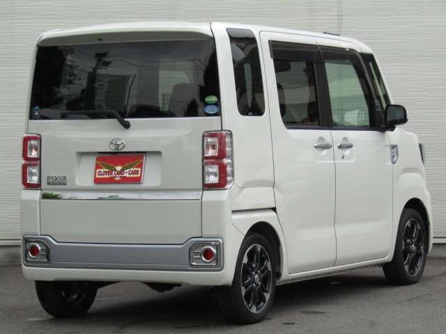Toyota Pixis Mega 2016-01 7852-6